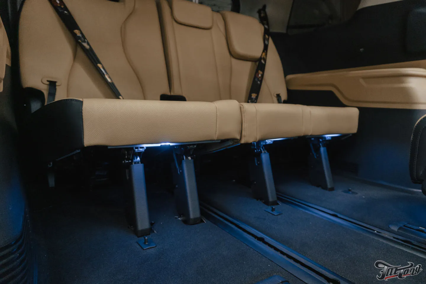 Большой проект для семейного автомобиля Kia Carnival, часть 1: комплексная шумоизоляция, новая акустическая система и дополнительное оборудование
